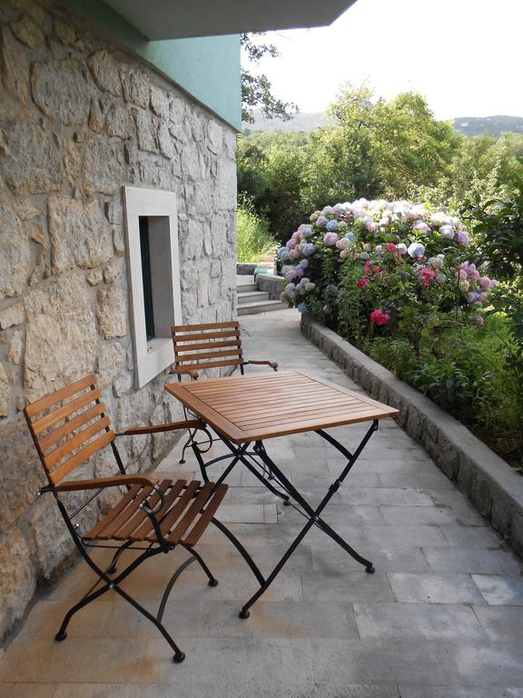 Tranquity Studio Apartment Ika Ловран Екстер'єр фото